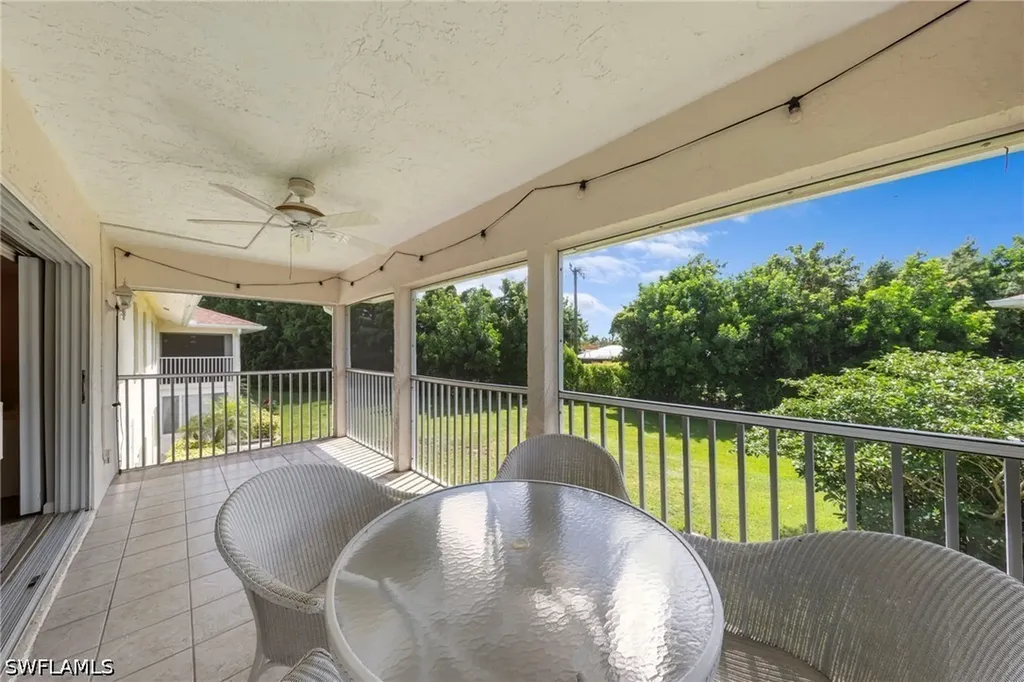 720 Teryl Road Naples FL 34112