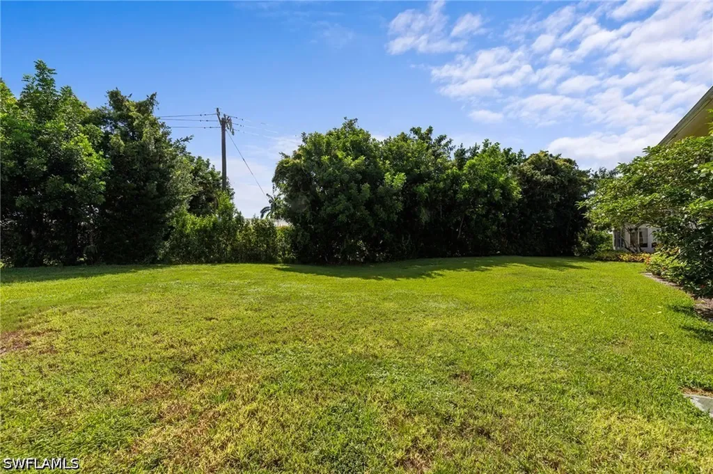 720 Teryl Road Naples FL 34112