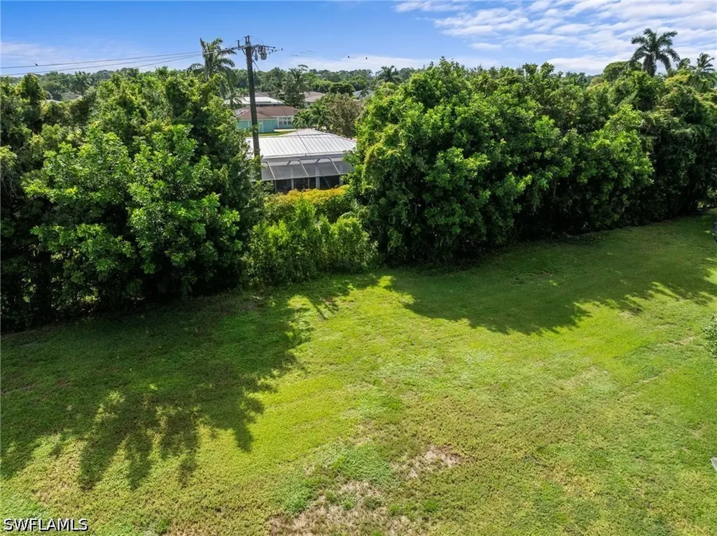 720 Teryl Road Naples FL 34112