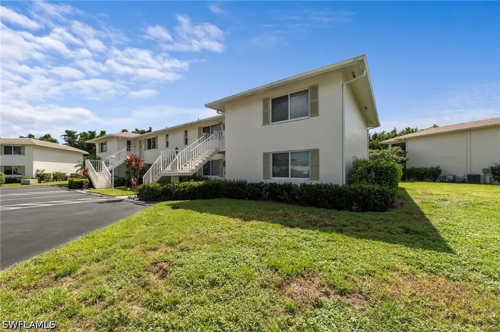 720 Teryl Road Naples FL 34112