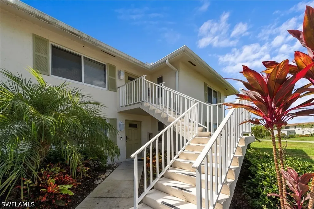 720 Teryl Road Naples FL 34112