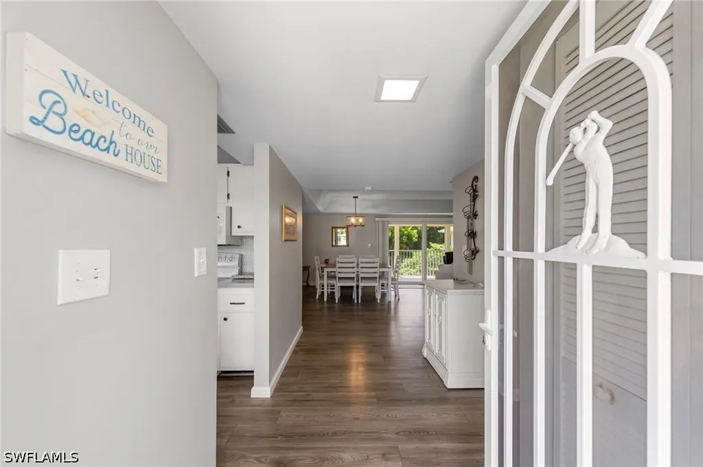 720 Teryl Road Naples FL 34112