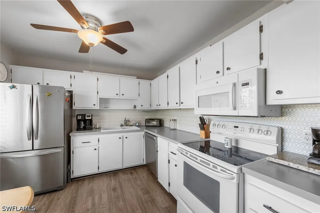 720 Teryl Road Naples FL 34112