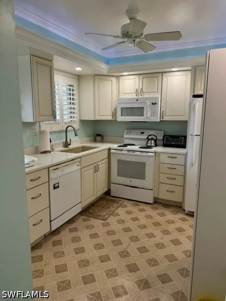3645 Boca Ciega Drive Naples FL 34112-6814