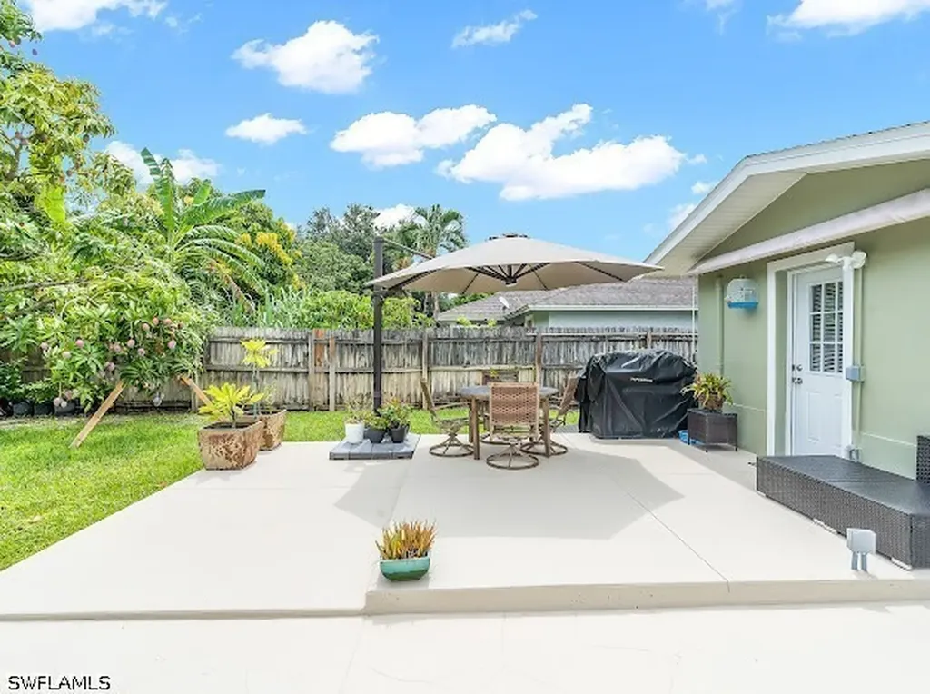 4151 19th Court SW Naples FL 34116