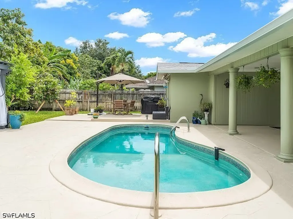 4151 19th Court SW Naples FL 34116