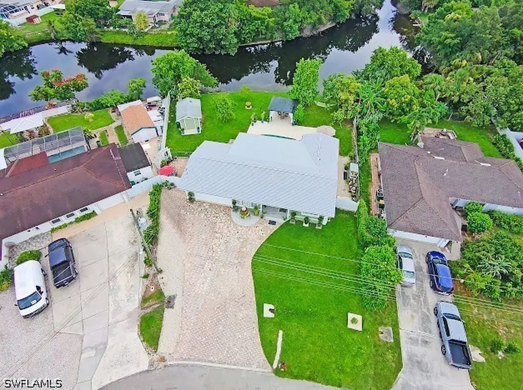 4151 19th Court SW Naples FL 34116