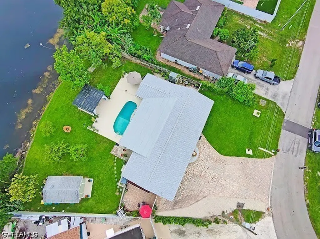 4151 19th Court SW Naples FL 34116