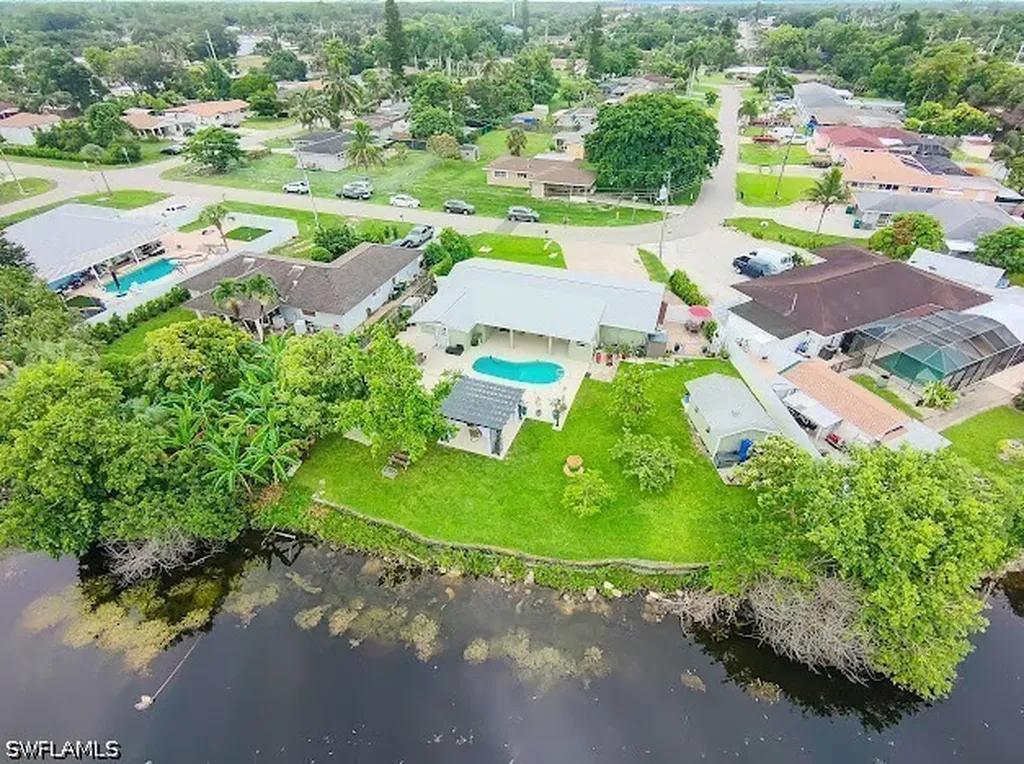 4151 19th Court SW Naples FL 34116