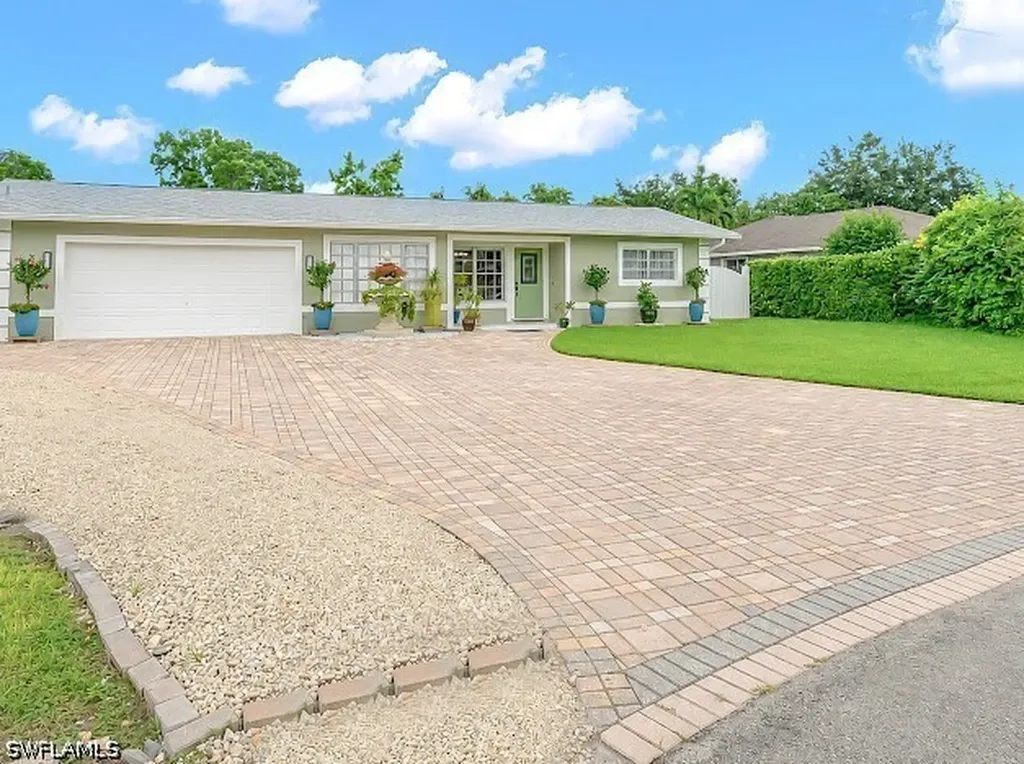 4151 19th Court SW Naples FL 34116