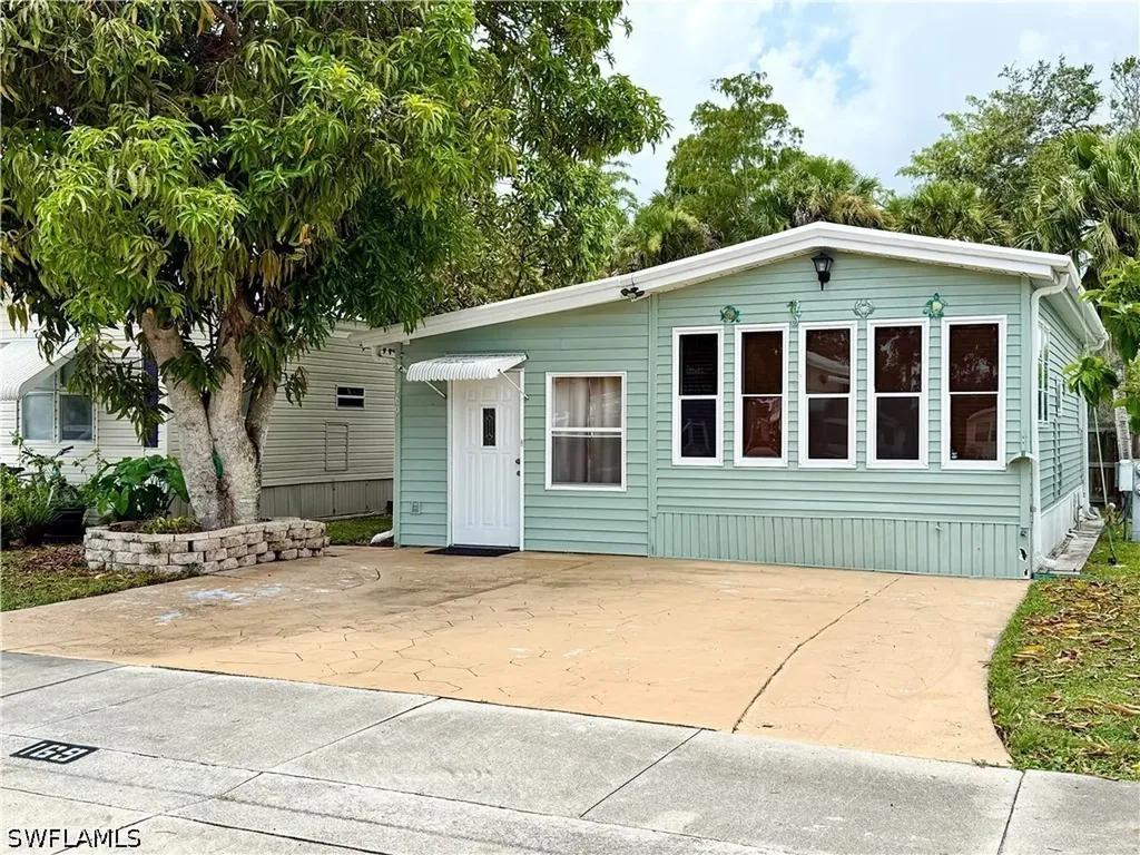 169 Panther Pass Circle Naples FL 34114