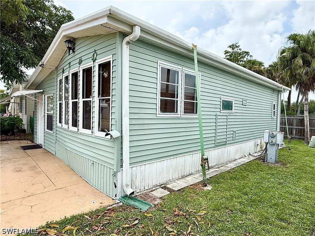 169 Panther Pass Circle Naples FL 34114