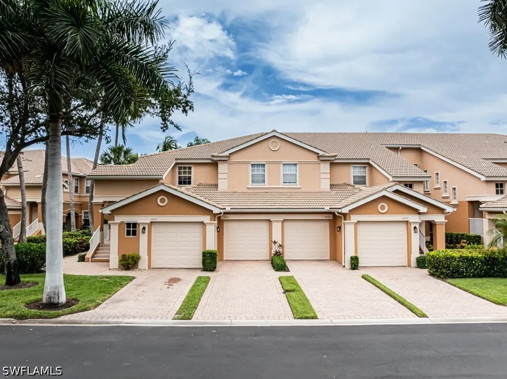 Bonita Springs FL, 9641 Spanish Moss Way, Unit 4011