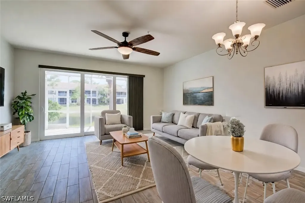 904 Hampton Circle Naples FL 34105