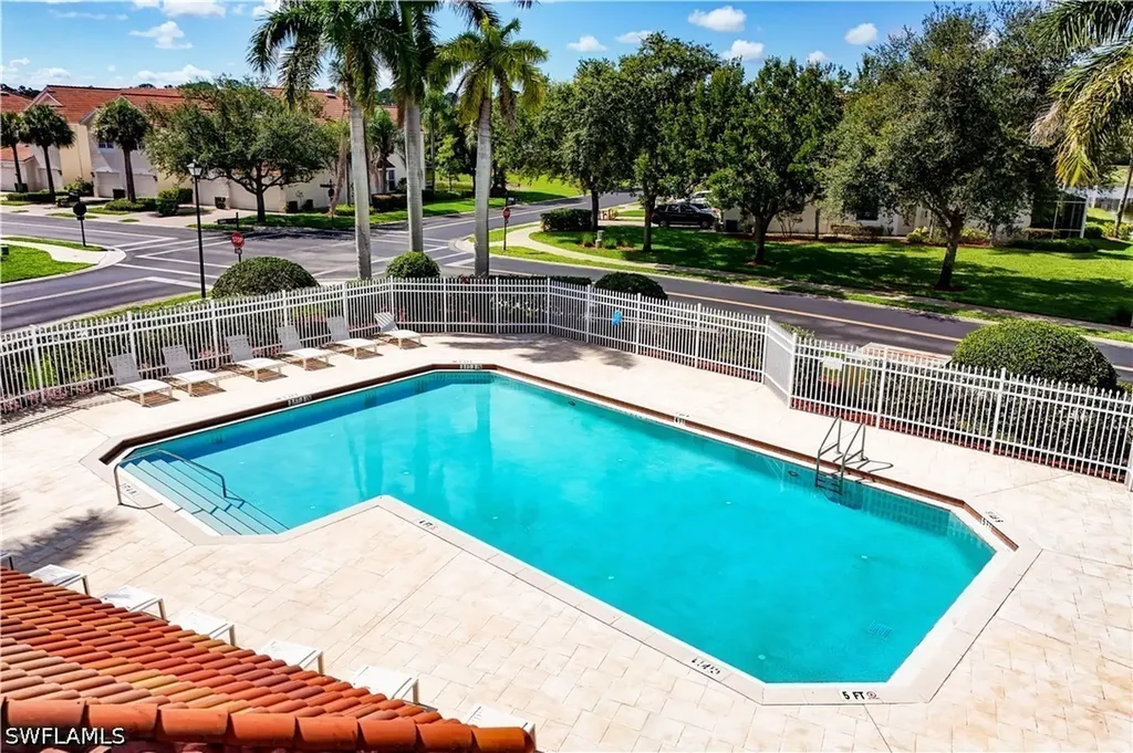 904 Hampton Circle Naples FL 34105