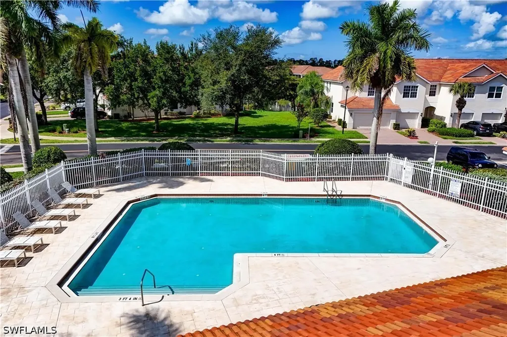 904 Hampton Circle Naples FL 34105