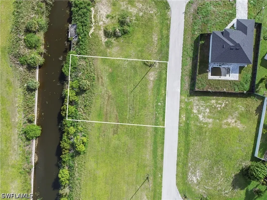 2104 NE 13th Lane Cape Coral FL 33909