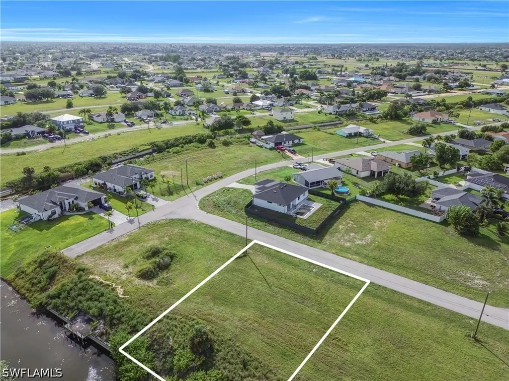 2104 NE 13th Lane Cape Coral FL 33909
