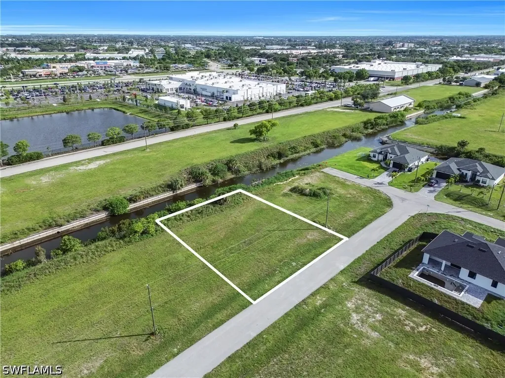 2104 NE 13th Lane Cape Coral FL 33909