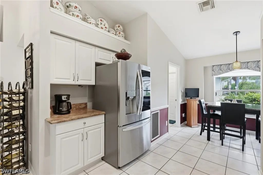 1768 Royal Circle Naples FL 34112