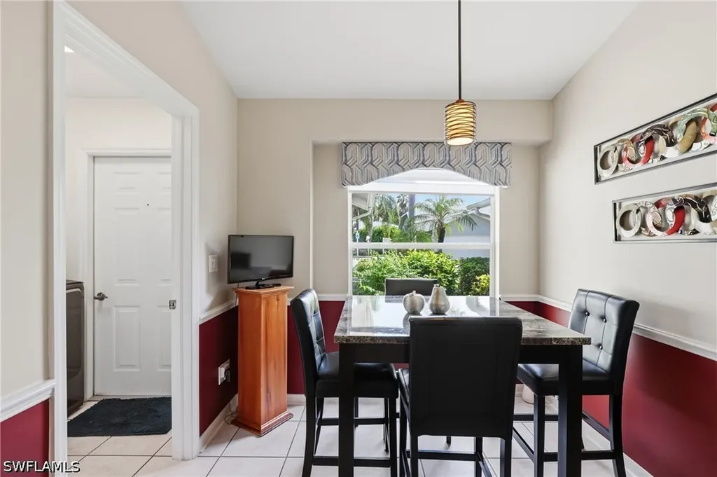 1768 Royal Circle Naples FL 34112