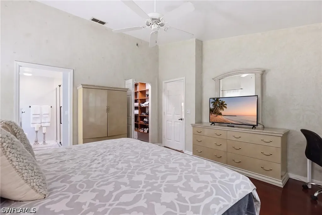 1768 Royal Circle Naples FL 34112