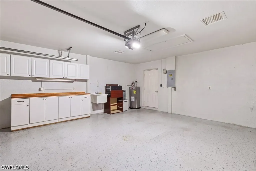 1768 Royal Circle Naples FL 34112