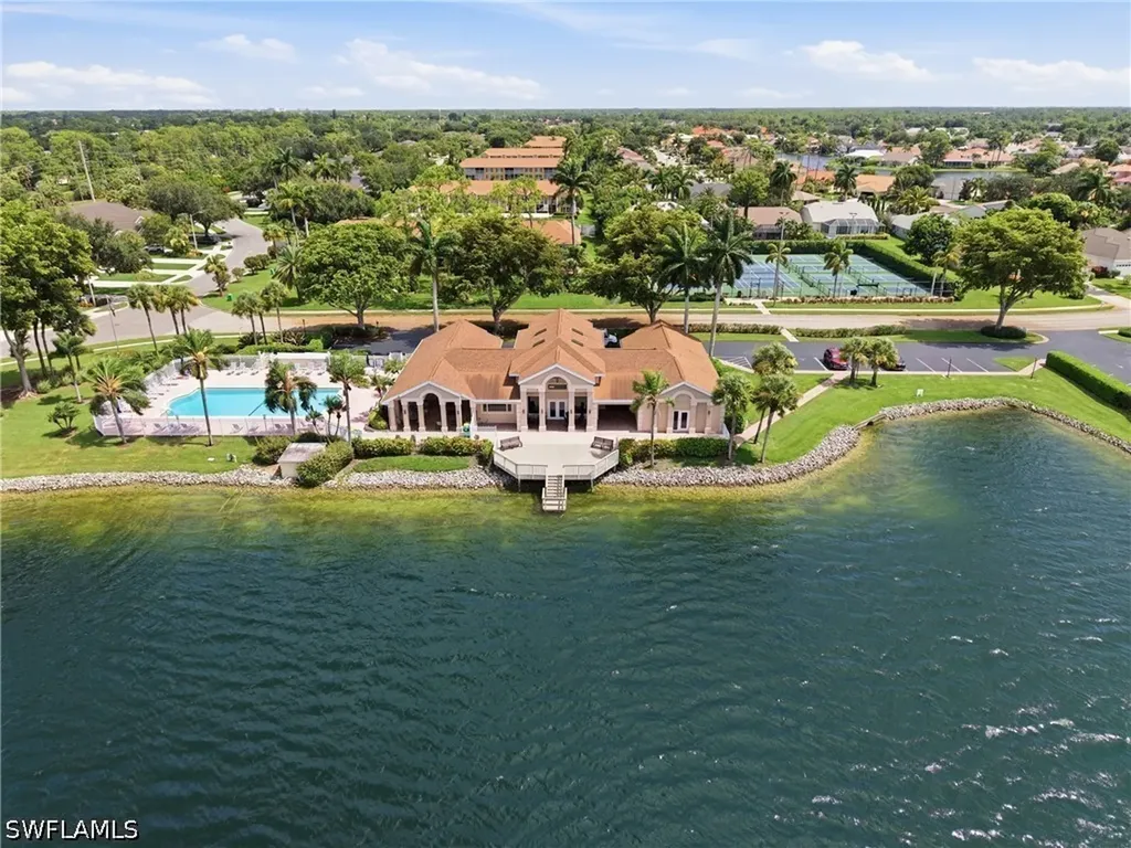 1768 Royal Circle Naples FL 34112