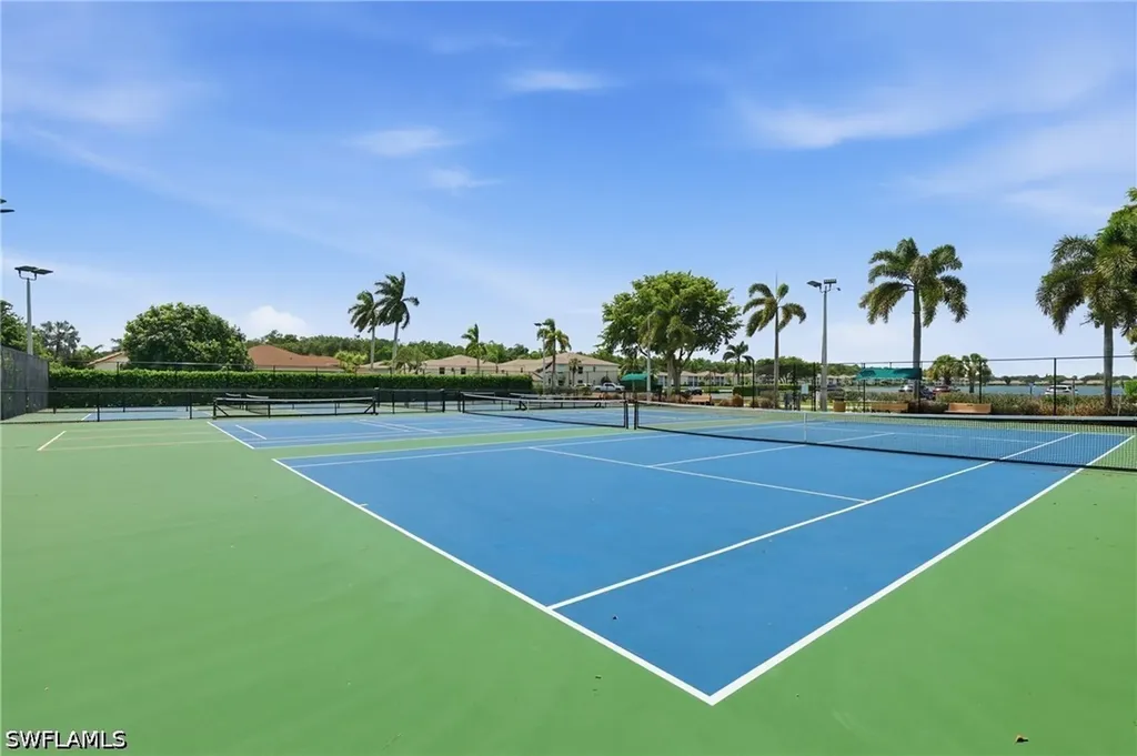 1768 Royal Circle Naples FL 34112