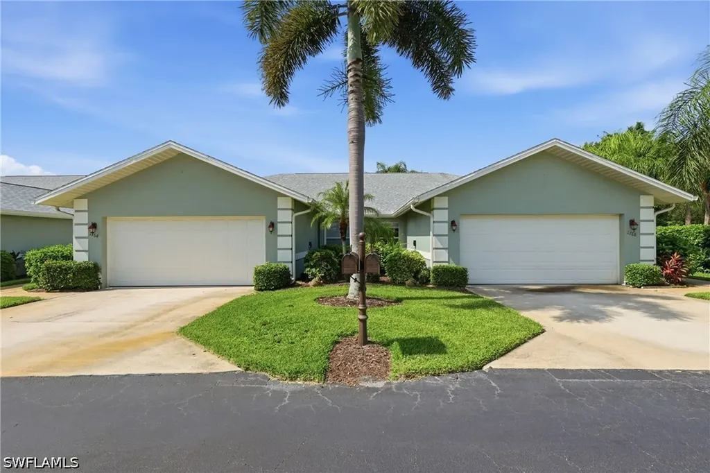 1768 Royal Circle Naples FL 34112