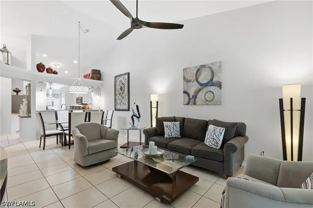1768 Royal Circle Naples FL 34112