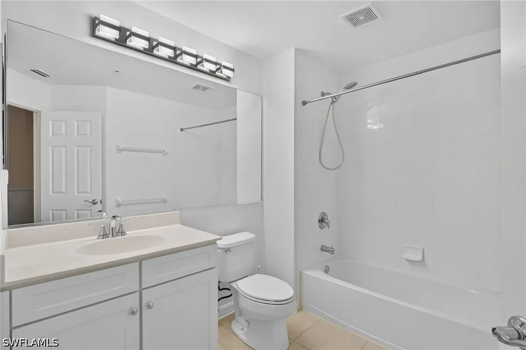 15995 Caldera Lane Naples FL 34110