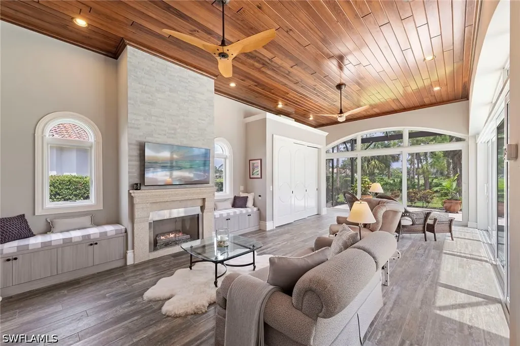 5031 Groveland Terrace Naples FL 34119