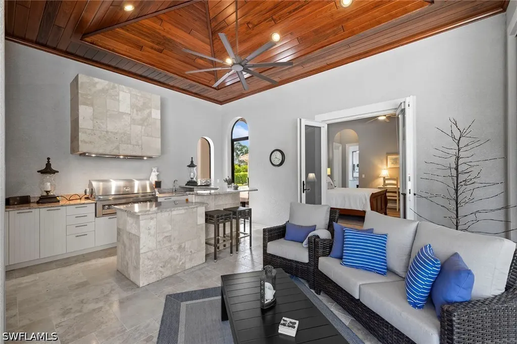 5031 Groveland Terrace Naples FL 34119