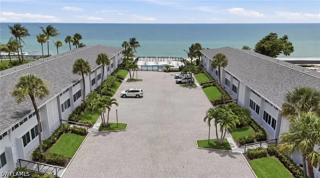 1065 Gulf Shore Boulevard N Naples FL 34102