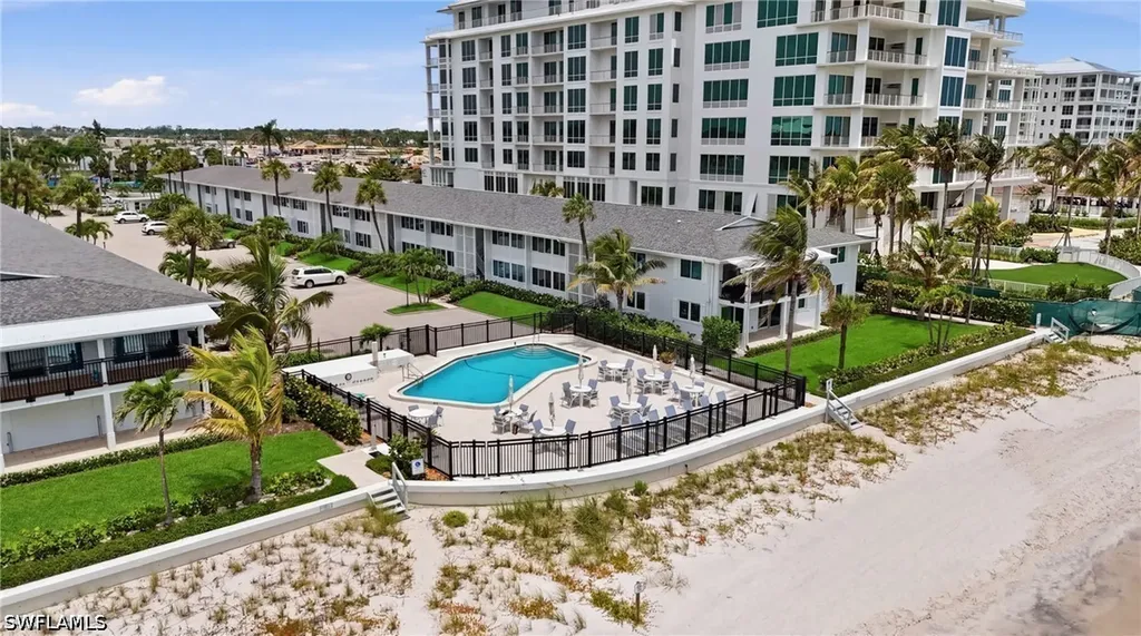 1065 Gulf Shore Boulevard N Naples FL 34102