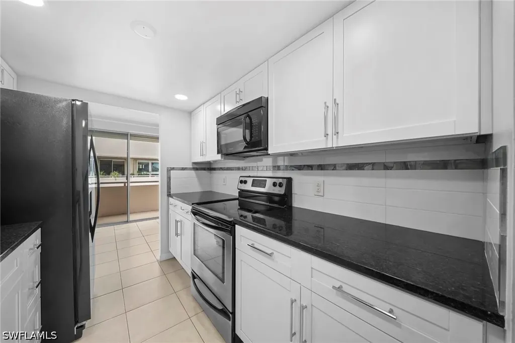 4807 Sunset Court Cape Coral FL 33904