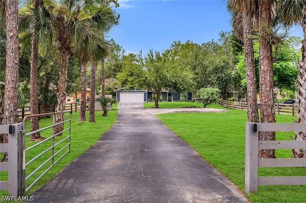 3670 6th Avenue SE Naples FL 34117