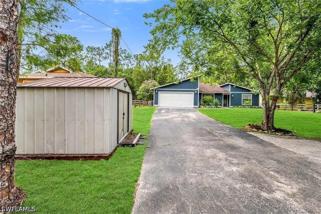 3670 6th Avenue SE Naples FL 34117