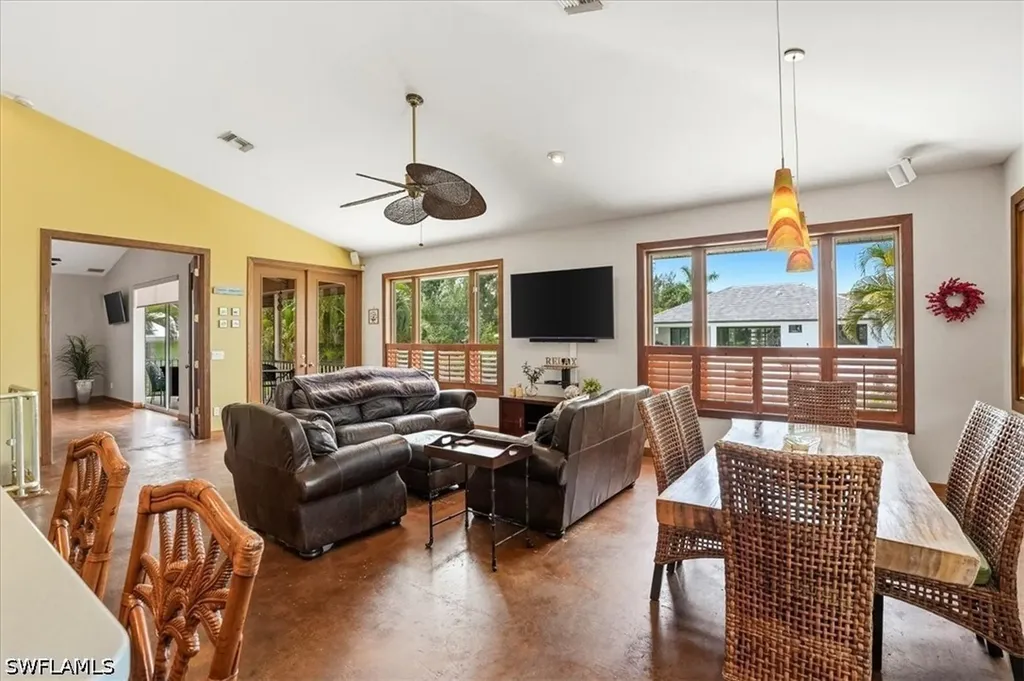 1680 Avion Place Naples FL 34104