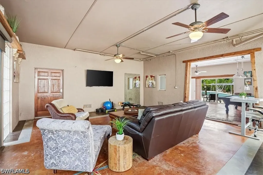 1680 Avion Place Naples FL 34104
