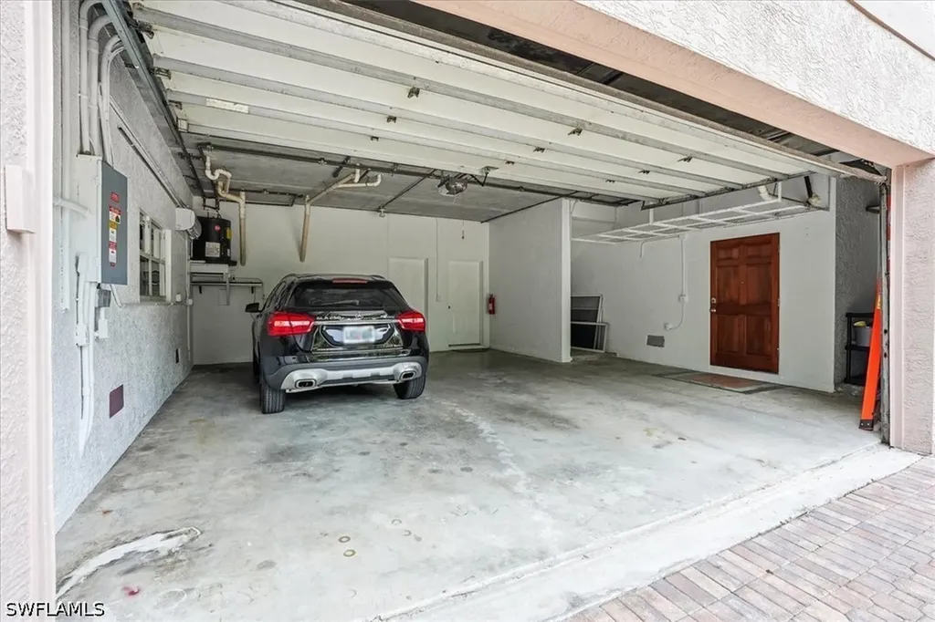 1680 Avion Place Naples FL 34104