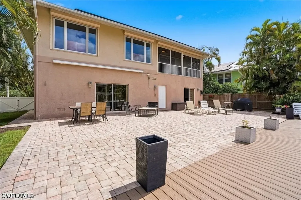 1680 Avion Place Naples FL 34104