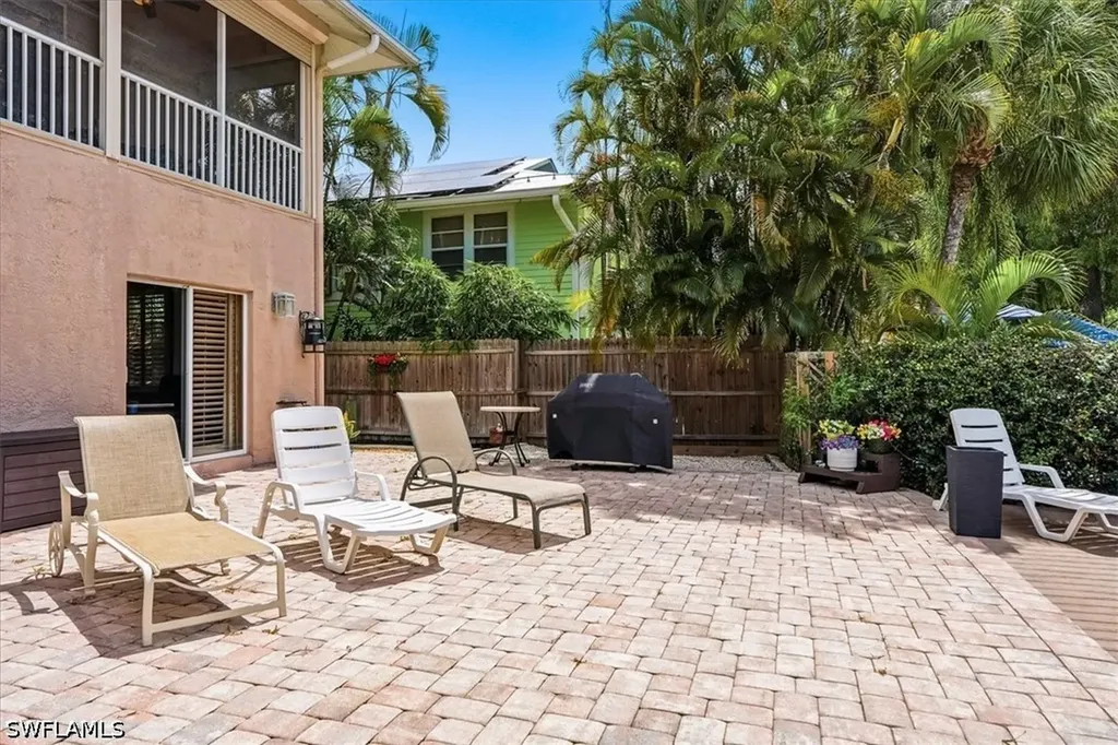 1680 Avion Place Naples FL 34104
