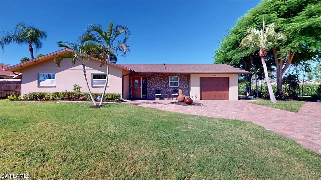 Bonita Springs FL, 27514 Playa Del Rey Lane