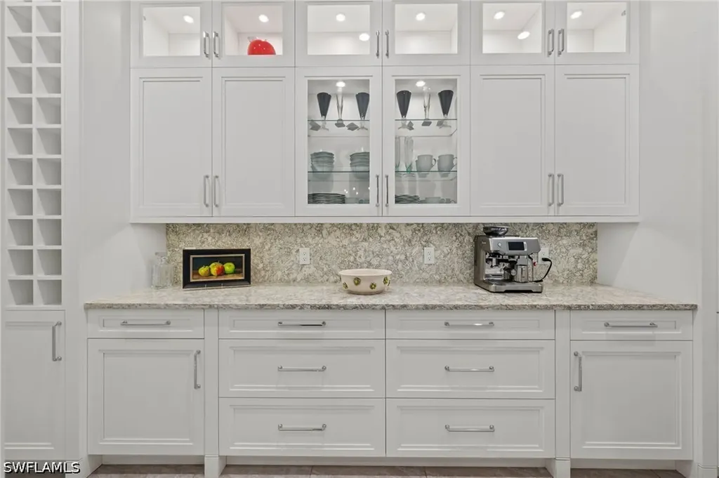 6641 Edgecumbe Drive Naples FL 34119