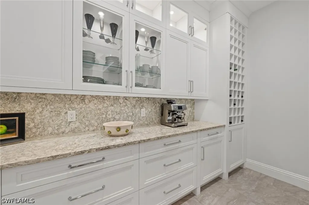 6641 Edgecumbe Drive Naples FL 34119