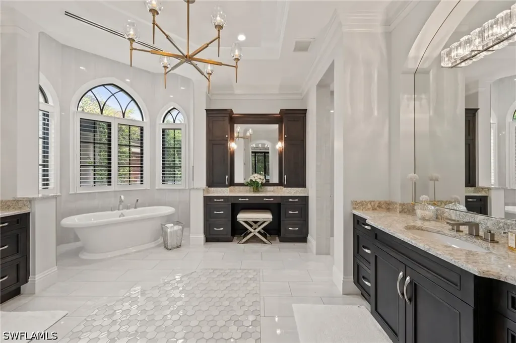 6641 Edgecumbe Drive Naples FL 34119