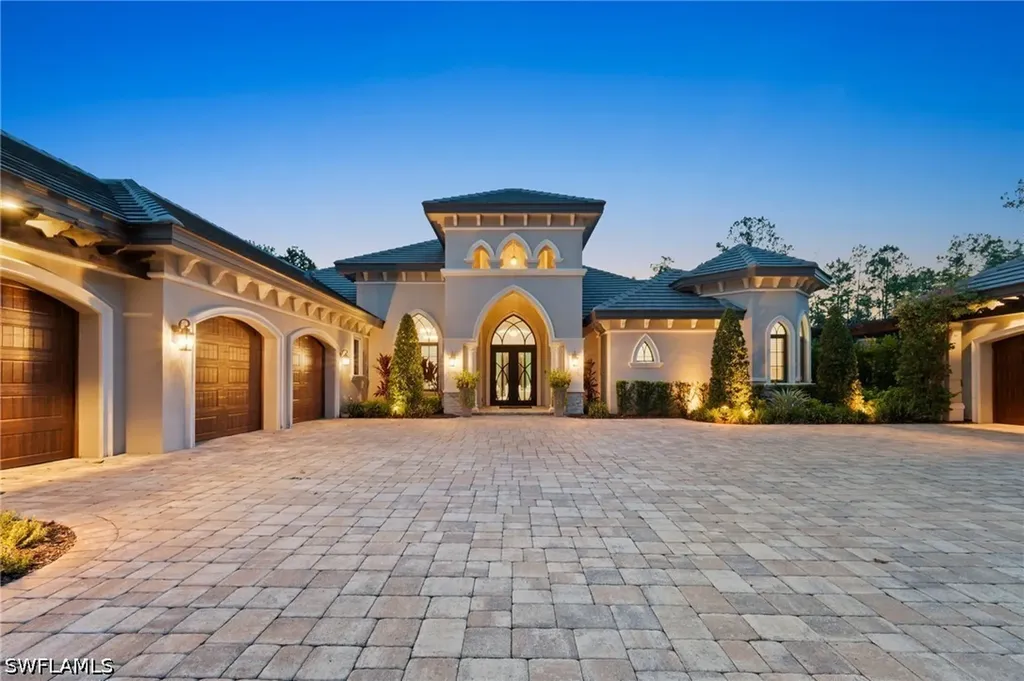 6641 Edgecumbe Drive Naples FL 34119