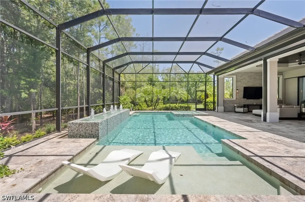 6641 Edgecumbe Drive Naples FL 34119